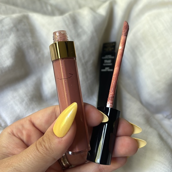 Chanel Glossimer in 297 Sweet Beige - Picture 4 of 6